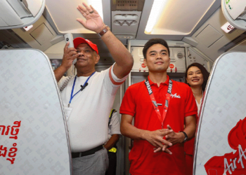 ‘AirAsia Cambodia’ Takes Off! Celebrates its first domestic flight